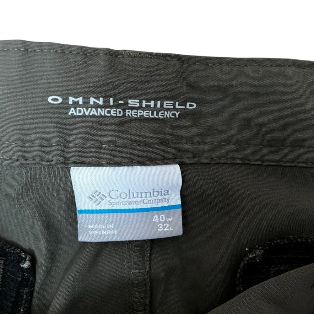 Columbia 40 W x 32 L Men’s Pants Olive Green Omni Shield Lightweight Hiking